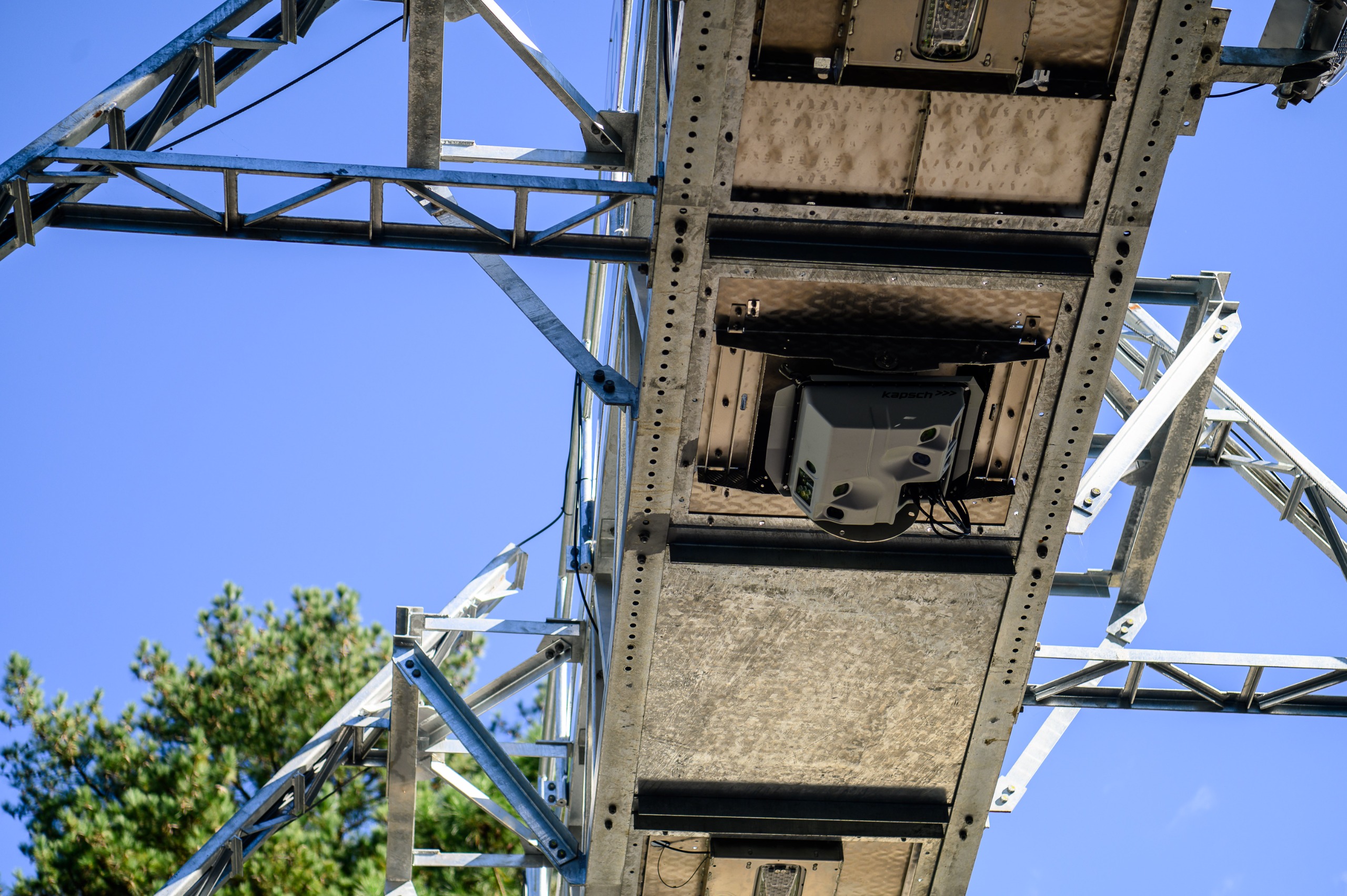 CSG identifica veículo com placa clonada e ação conjunta resulta em prisão na BRS-470