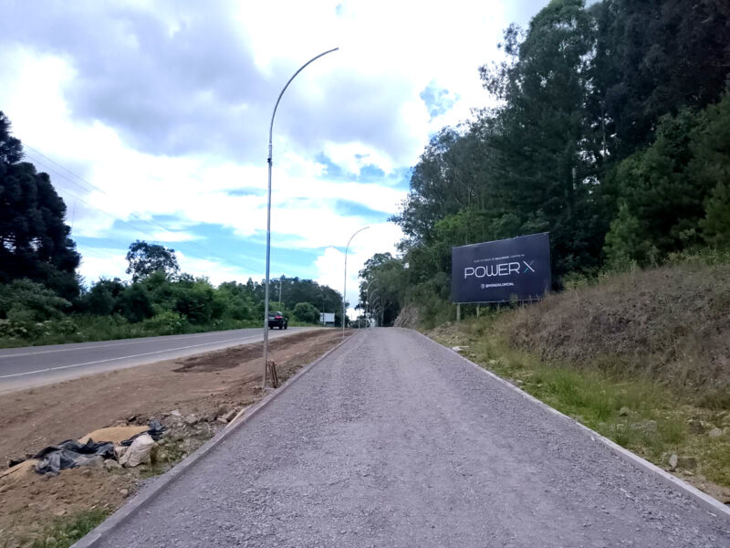 Obras da pista de caminhada e ciclovia da Rodovia dos Romeiros avança