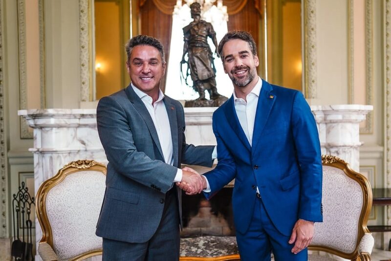 Zucco e Leite iniciam transição de governo com reunião no Palácio Piratini
